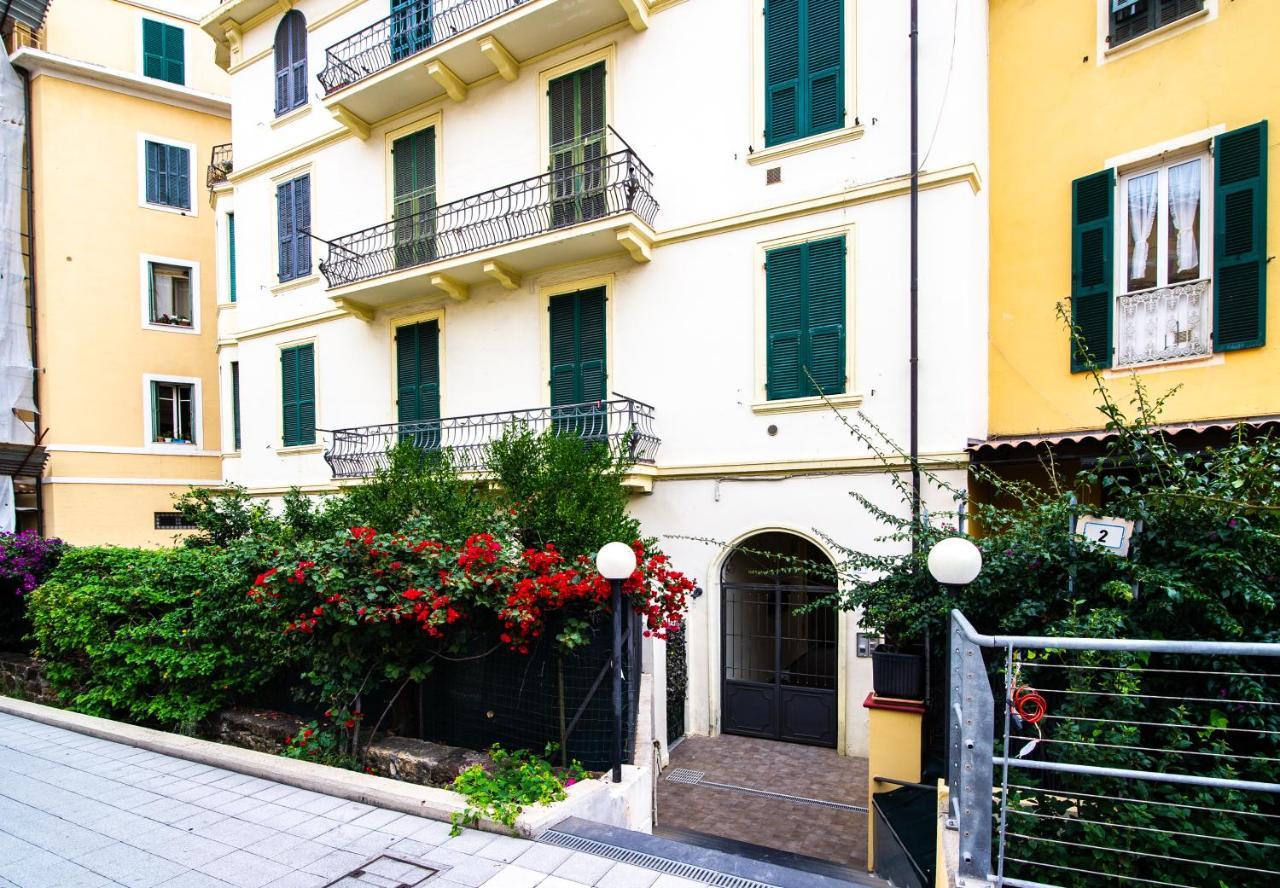 Sanremo Grand Central Apartment Екстер'єр фото